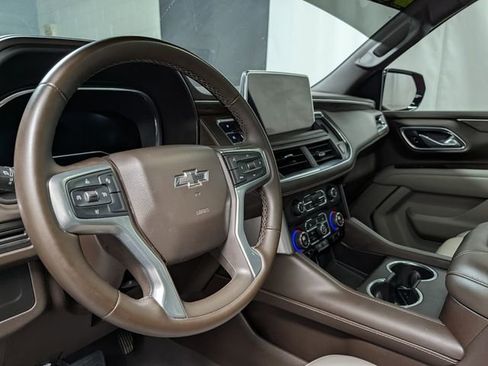 Used 2023 Chevrolet Suburban Z71 AWD/4WD image 21