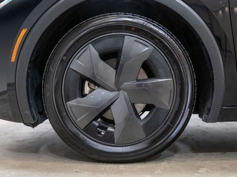 Used 2025 Toyota Prius LE image 11