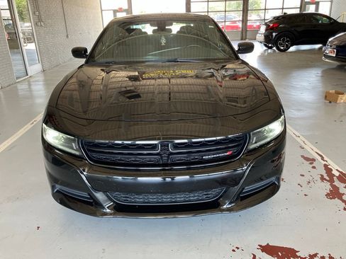 Used 2023 Dodge Charger SXT RWD image 2