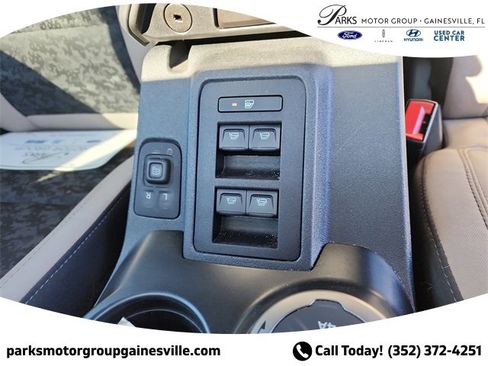 Certified 2022 Ford Bronco Wildtrak image 15