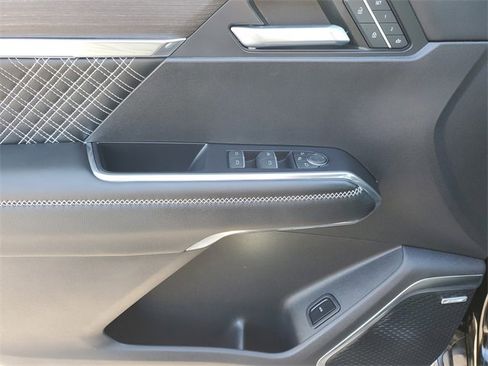 Used 2024 GMC Acadia Denali w/ Super Cruise Package image 16