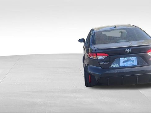 Used 2023 Toyota Corolla SE FWD image 7