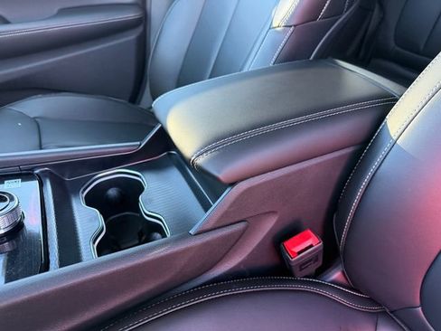 New 2025 Jeep Grand Cherokee Limited image 29