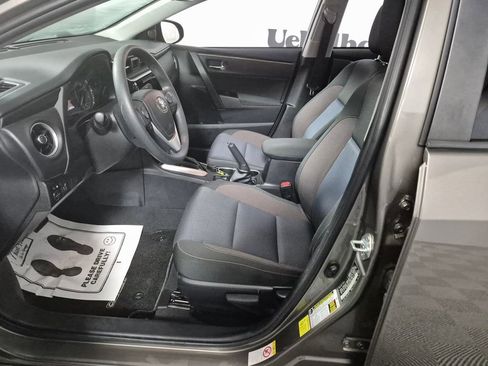 Used 2018 Toyota Corolla L image 9