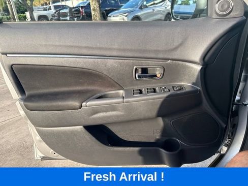 Used 2025 Mitsubishi Outlander Sport ES AWD/4WD image 12