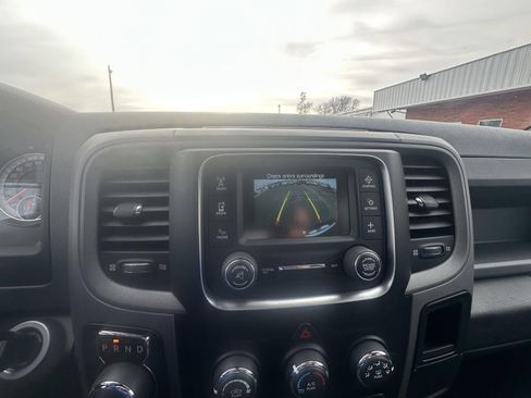 Used 2018 RAM 1500 Express w/ Express Value Package image 30