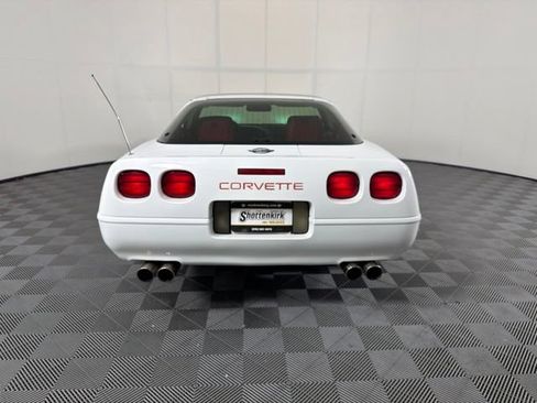 Used 1993 Chevrolet Corvette Coupe RWD image 34
