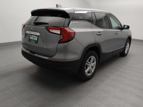 Used 2023 GMC Terrain SLE w/ LPO, Floor Liner Package FWD image 9