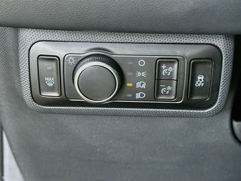 Used 2023 Ford Mustang Mach-E Select AWD/4WD image 17