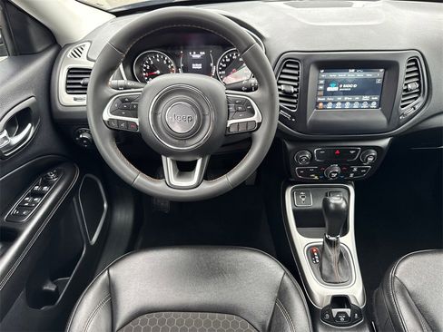 Used 2021 Jeep Compass Latitude image 22