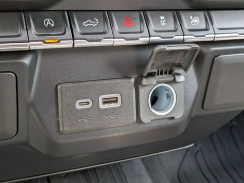 Used 2021 GMC Sierra 1500 Elevation w/ LPO, GMC Protection Package AWD/4WD image 23