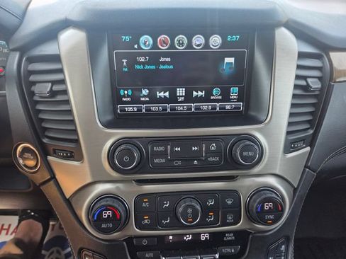 Used 2017 GMC Yukon Denali w/ Open Road Package AWD/4WD image 28
