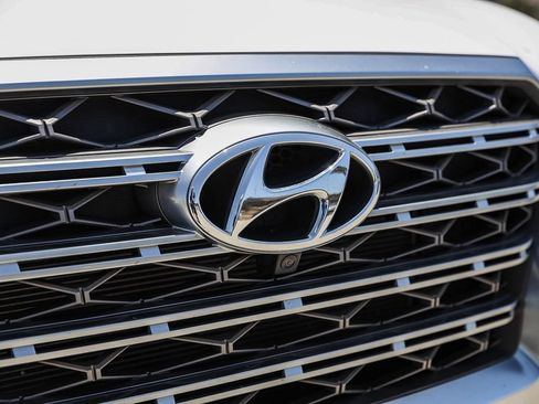 Used 2020 Hyundai Palisade Limited w/ Winter Weather Package FWD image 10