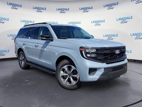 New 2027 Ford Expedition Active RWD image 2