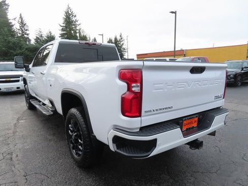 Used 2020 Chevrolet Silverado 3500 High Country w/ Z71 Off-Road Package image 5