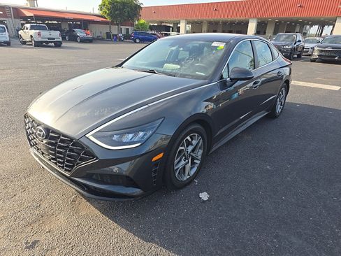 Used 2020 Hyundai Sonata SEL FWD image 2