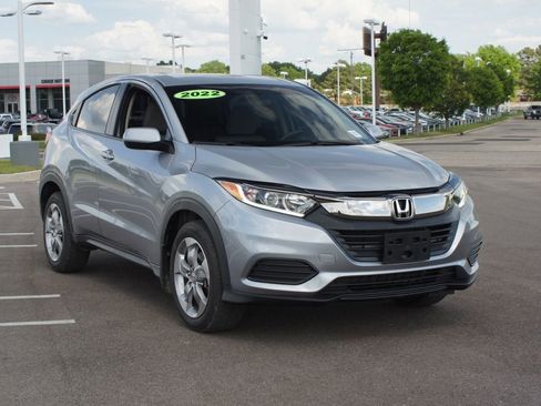 Used 2022 Honda HR-V LX image 2