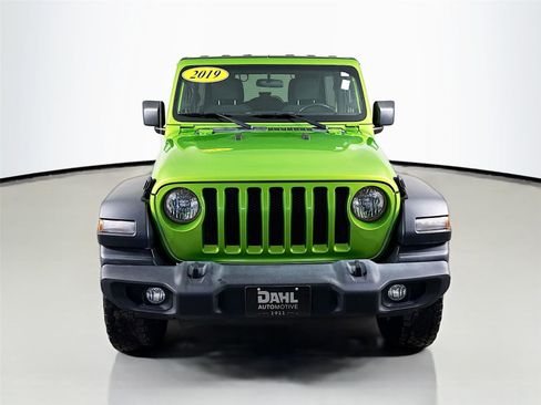 Used 2019 Jeep Wrangler Unlimited Sport S image 2
