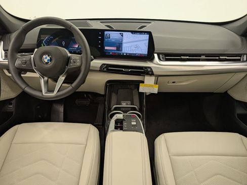 Used 2026 BMW X1 xDrive28i w/ Technology Package AWD/4WD image 17