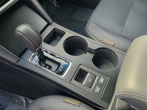 Used 2018 Subaru Outback 2.5i Limited image 31