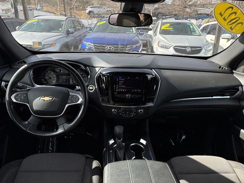 Used 2022 Chevrolet Traverse LT image 31