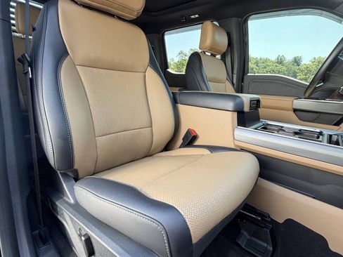 Used 2025 Ford F350 Lariat w/ Lariat Ultimate Package AWD/4WD image 30
