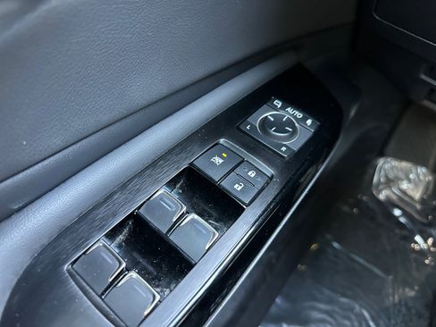 Used 2023 Lexus ES 300h w/ Premium Package FWD image 17