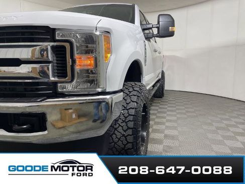 Certified 2019 Ford F250 XLT image 25