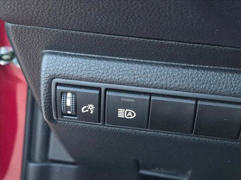 Used 2023 Toyota Corolla LE FWD image 11