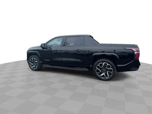 New 2024 Chevrolet Silverado EV RST image 5