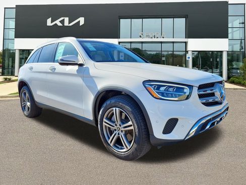 Used 2022 Mercedes-Benz GLC 300 image 1