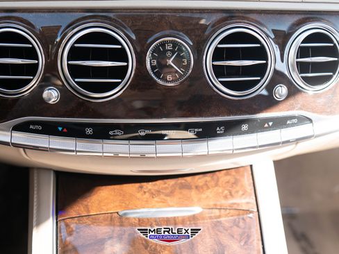 Used 2018 Mercedes-Benz S 560 4MATIC Sedan w/ Premium Package image 33