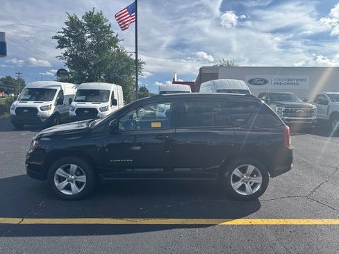 Used 2015 Jeep Compass High Altitude AWD/4WD image 8