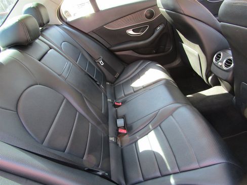 Used 2017 Mercedes-Benz C 300 Sedan image 6