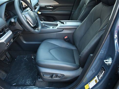 New 2026 Toyota Grand Highlander Limited image 7
