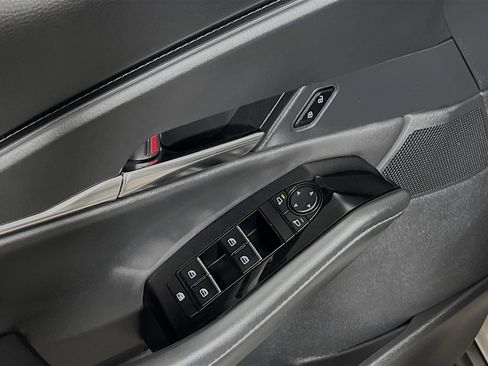 Used 2024 MAZDA CX-30 AWD 2.5 S w/ Preferred Package image 17