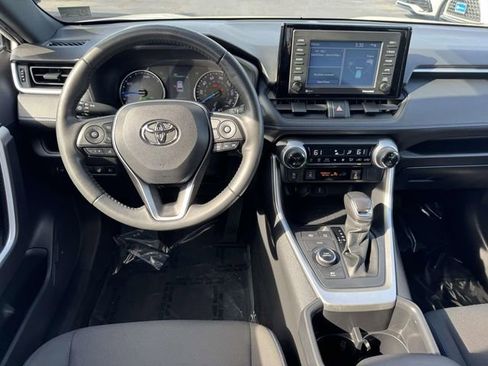Used 2022 Toyota RAV4 SE w/ SE Grade Weather Package image 14