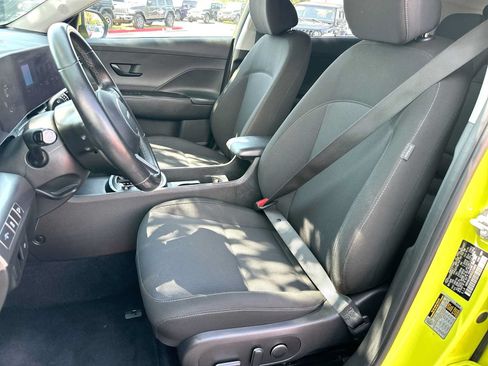 Used 2025 Hyundai Kona SEL AWD/4WD image 17