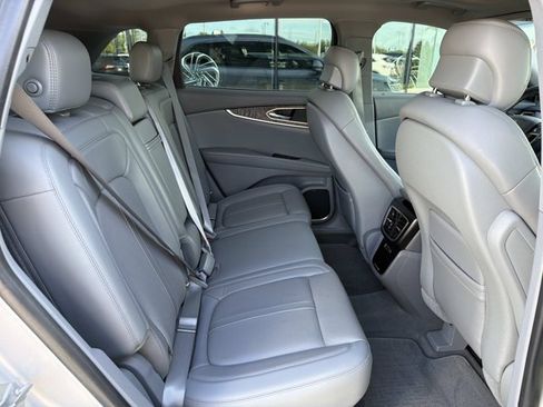 Certified 2019 Lincoln Nautilus Reserve FWD image 22