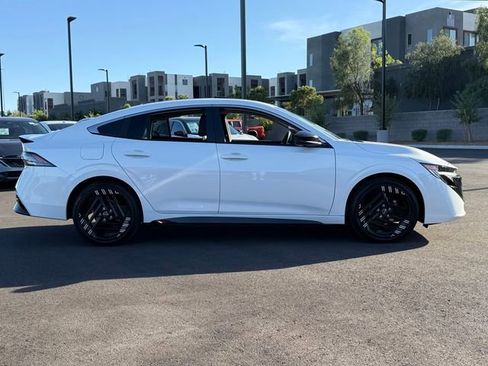 New 2026 Nissan Sentra SR FWD image 7