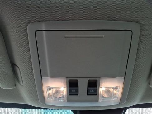 Used 2015 Lincoln MKX AWD w/ Equipment Group 102A image 22