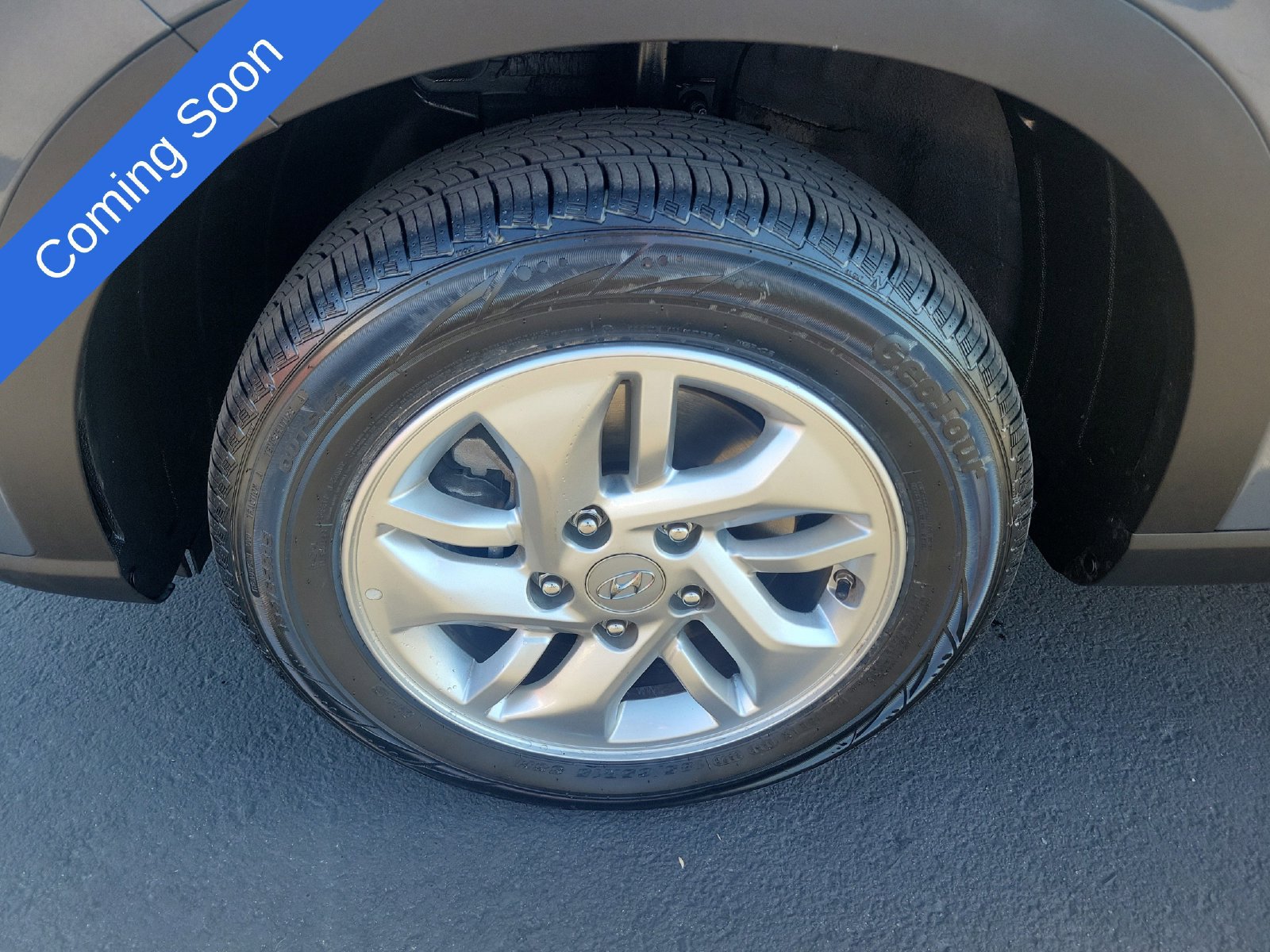 Certified 2025 Hyundai Venue SE FWD image 31