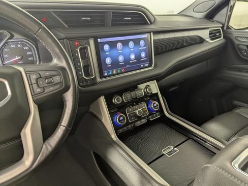 Used 2021 GMC Yukon Denali w/ Denali Ultimate Package AWD/4WD image 19