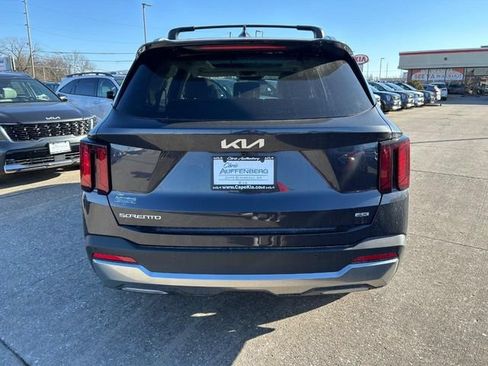 New 2025 Kia Sorento S w/ Panoramic Sunroof Package AWD/4WD image 3