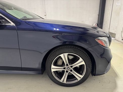 Used 2020 Mercedes-Benz E 350 4MATIC Sedan image 9