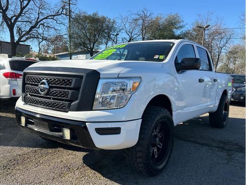 Used 2022 Nissan Titan S w/ S Utility Package image 3