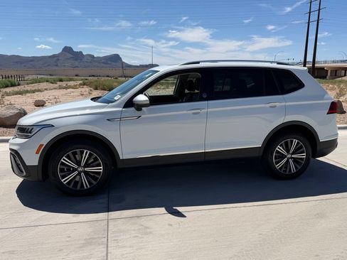 Used 2024 Volkswagen Tiguan Wolfsburg Edition w/ Panoramic Sunroof Package AWD/4WD image 5