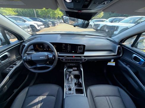 New 2026 Kia Sorento S w/ S Panoramic Sunroof Package AWD/4WD image 38
