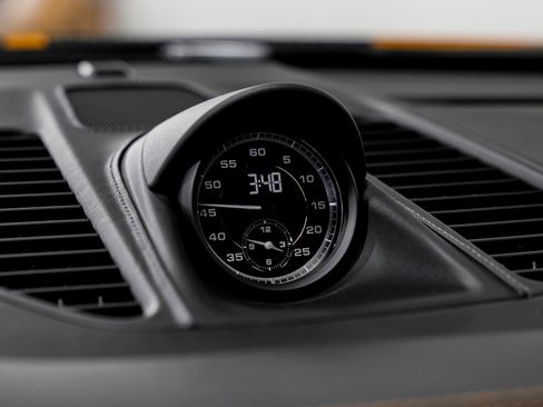 Used 2018 Porsche 911 Turbo S image 13