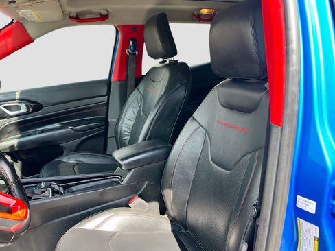 Used 2022 Jeep Compass Trailhawk w/ Trailhawk Elite Group AWD/4WD image 22